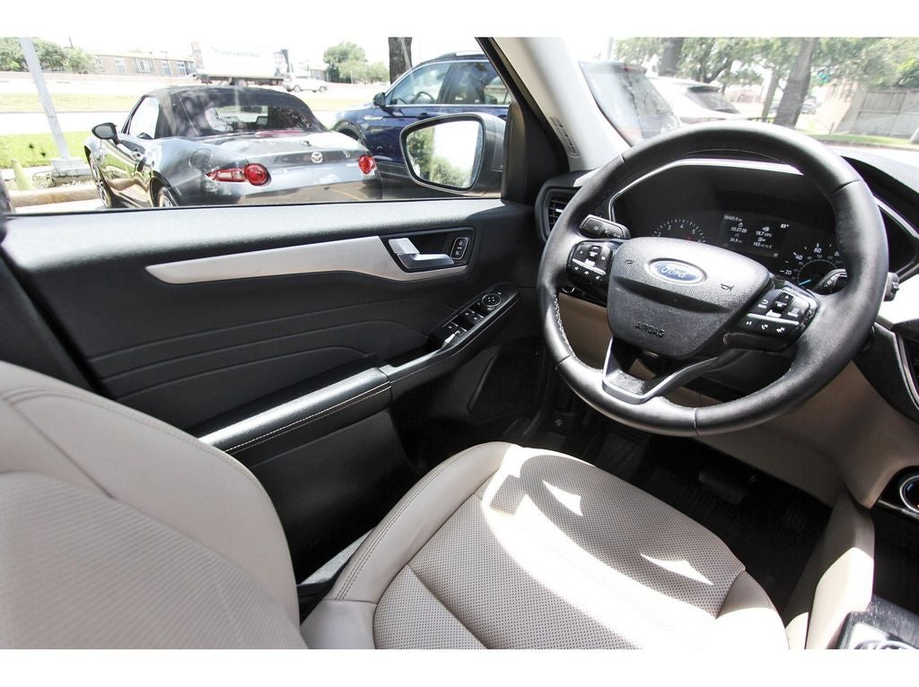 2022 Ford Escape SEL