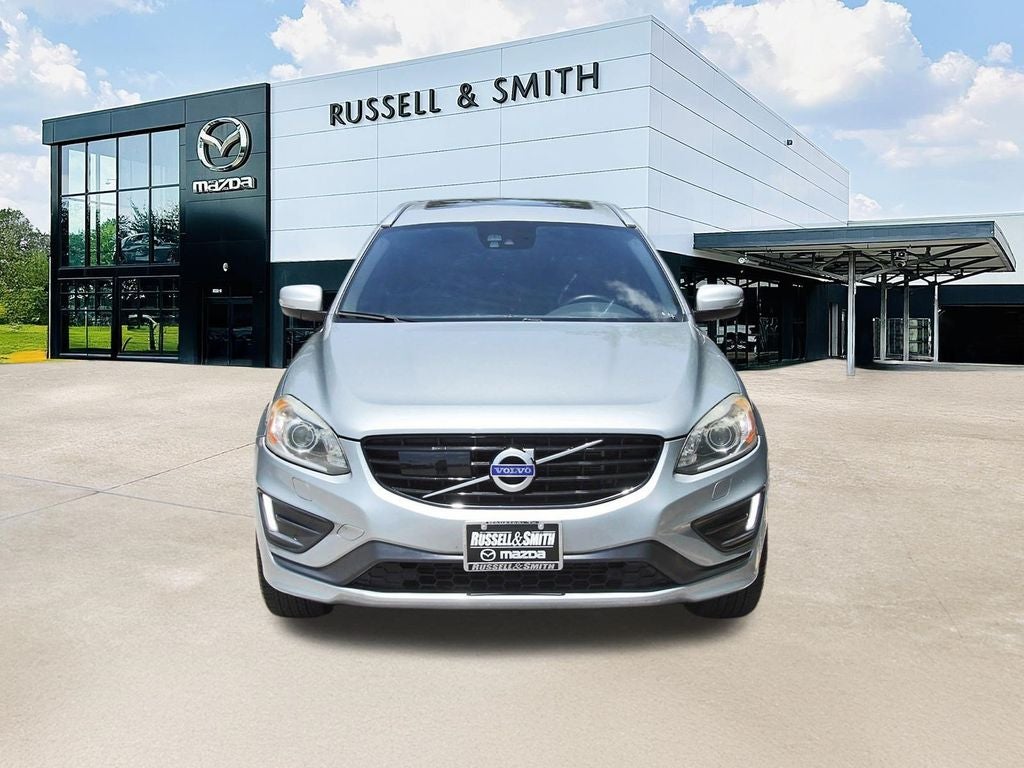 2017 Volvo XC60 T6 R-Design