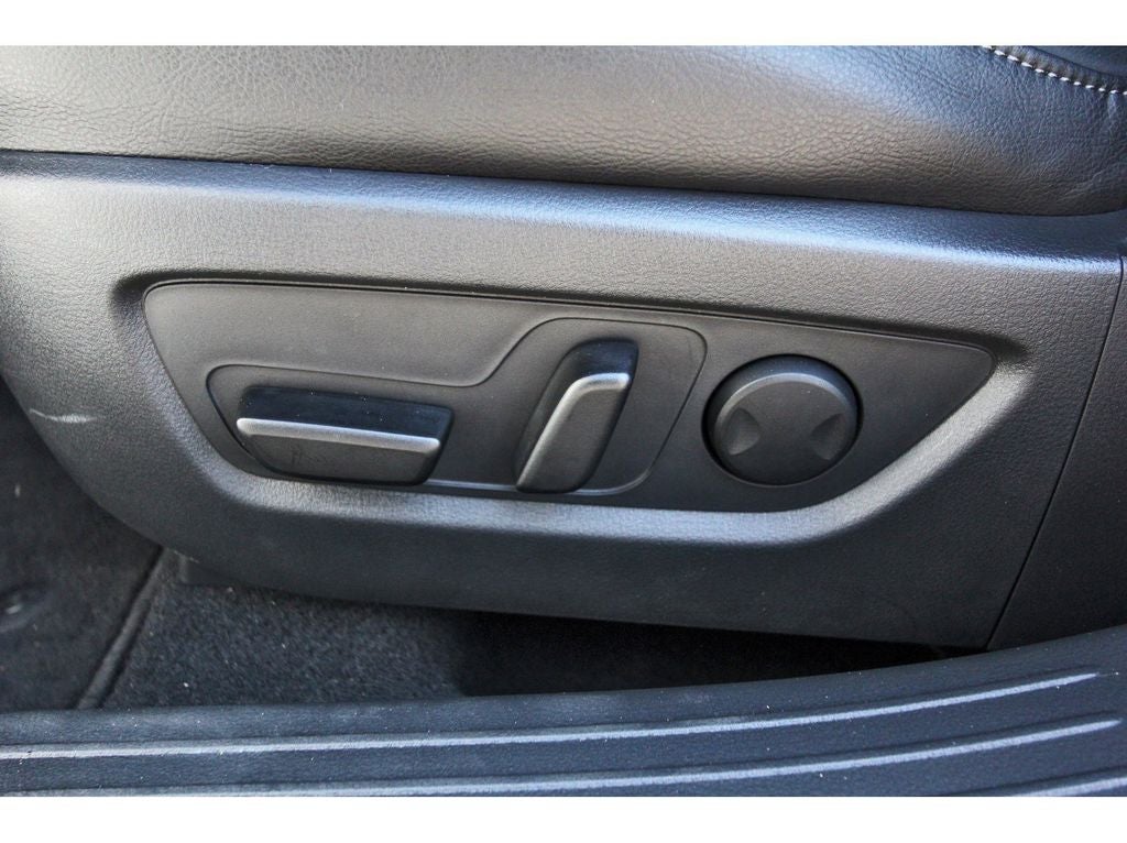 2025 Mazda Mazda CX-50 Hybrid Premium